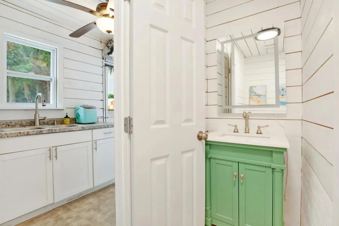 6 Bed 4 Ba Style W Heated Pool *