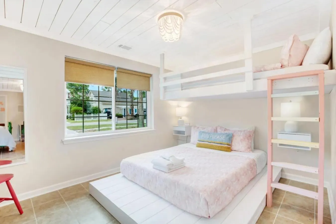 6 Bed 4 Ba Style W Heated Pool