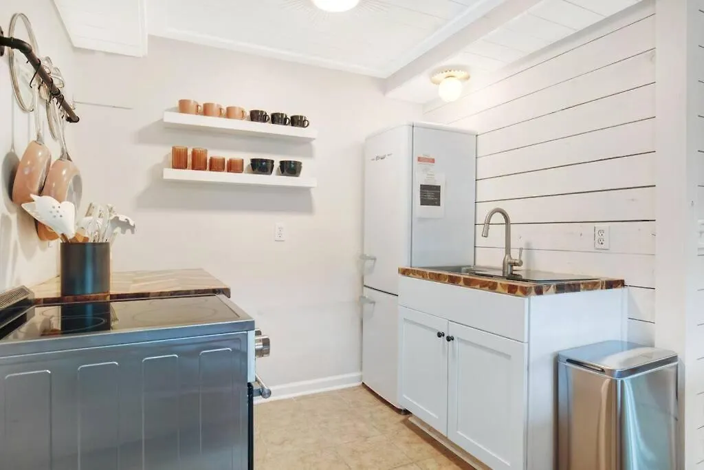 Salt Gypsy Unit B Style Outdoor Space Wpool * Tybee Island