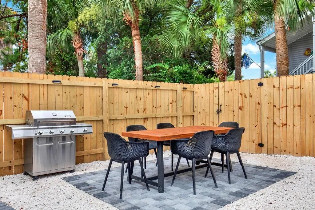 Salt Gypsy Unit B Style Outdoor Space Wpool *