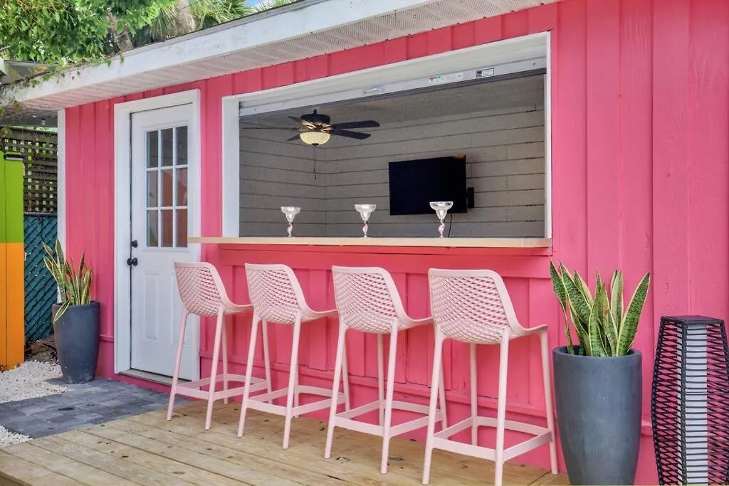 Salt Gypsy Unit B Style Outdoor Space Wpool