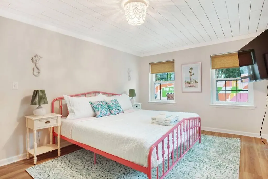Salt Gypsy Unit A Expansive Outdoor Space W Pool Apartment Tybee Island