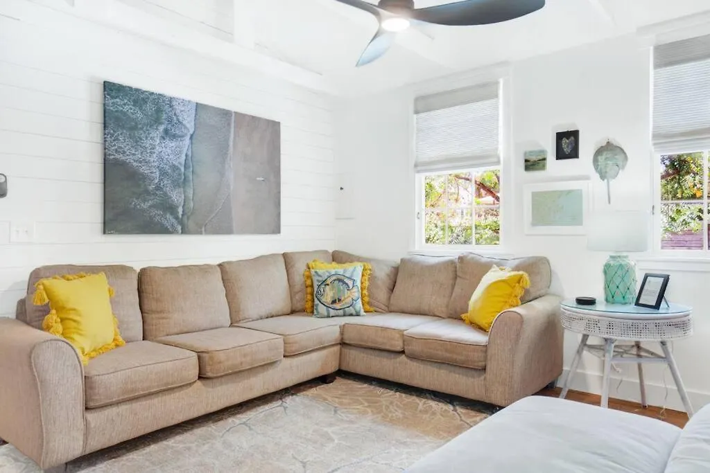 5 Bed 3 Ba House W Private Pool Tybee Island
