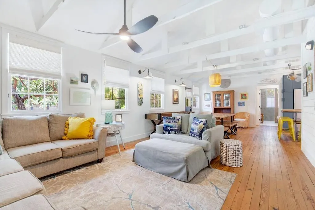 Apartment 5 Bed 3 Ba House W Private Pool