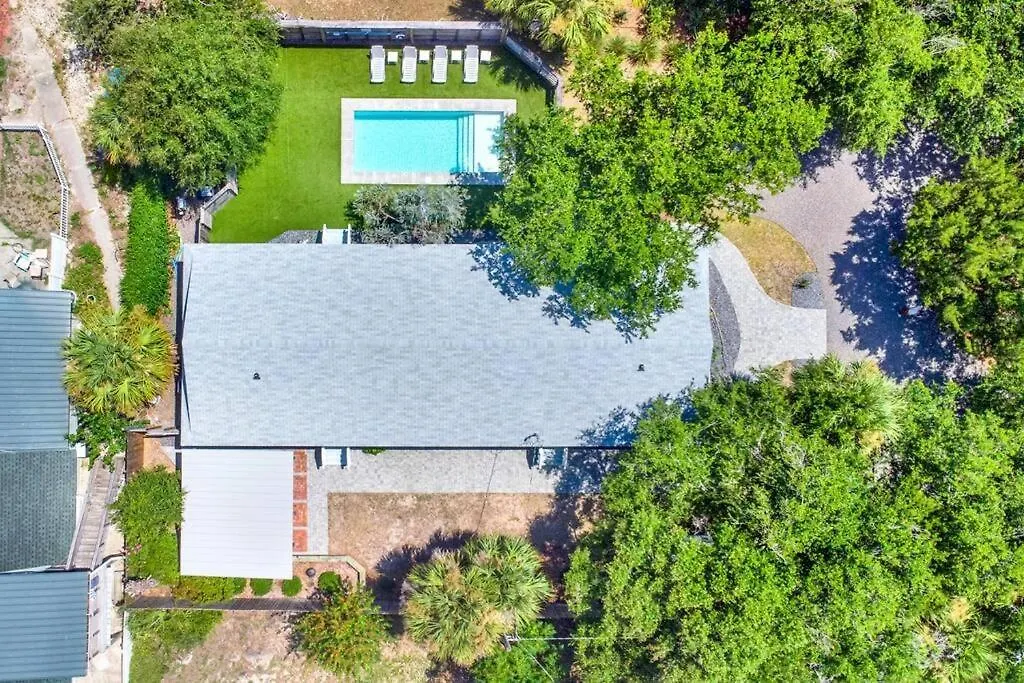 5 Bed 3 Ba House W Private Pool * Tybee Island