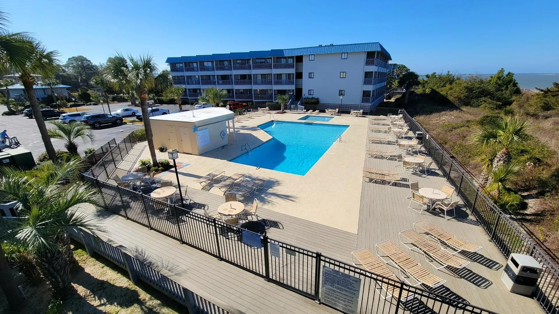 Savannah And Racquet Club 108b By Tybee Vacation *
