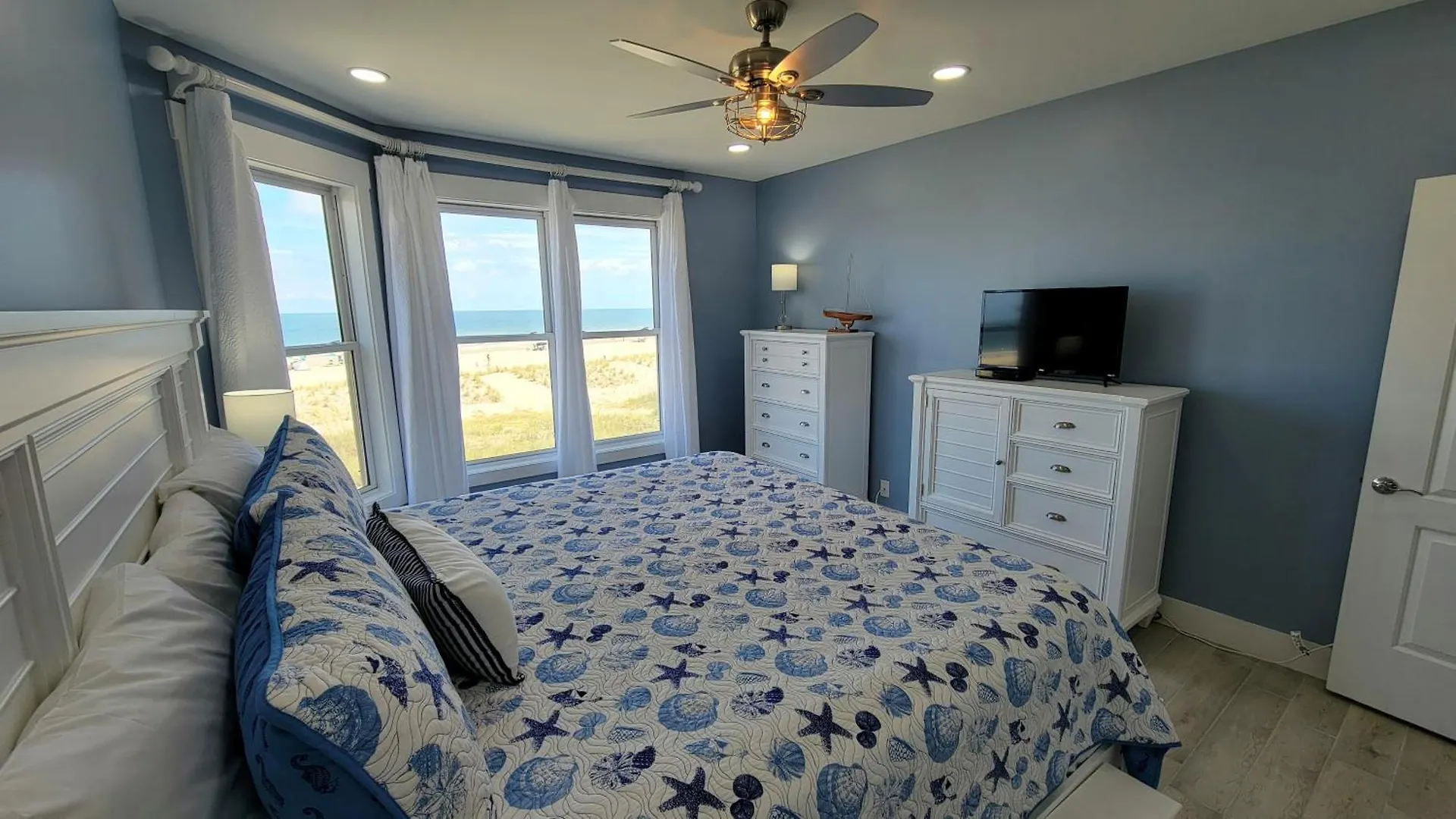 Desoto Club 210 By Tybee Vacation Holiday home Tybee Island