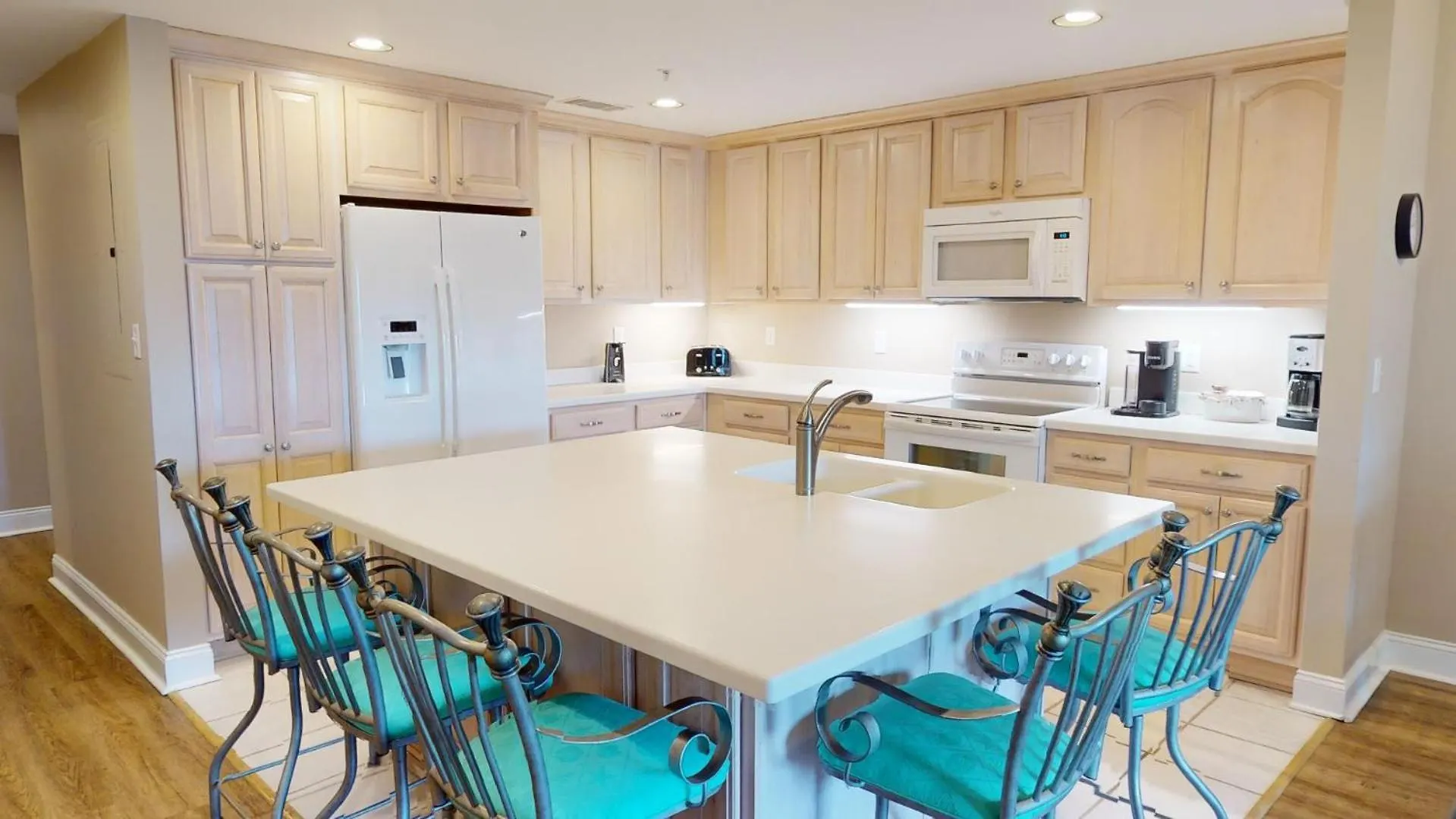Desoto Club 105 By Tybee Vacation Holiday home *