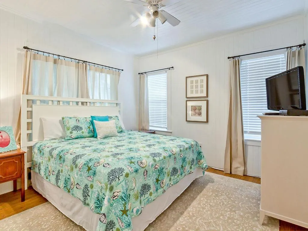 Bikini Apartment Tybee Island