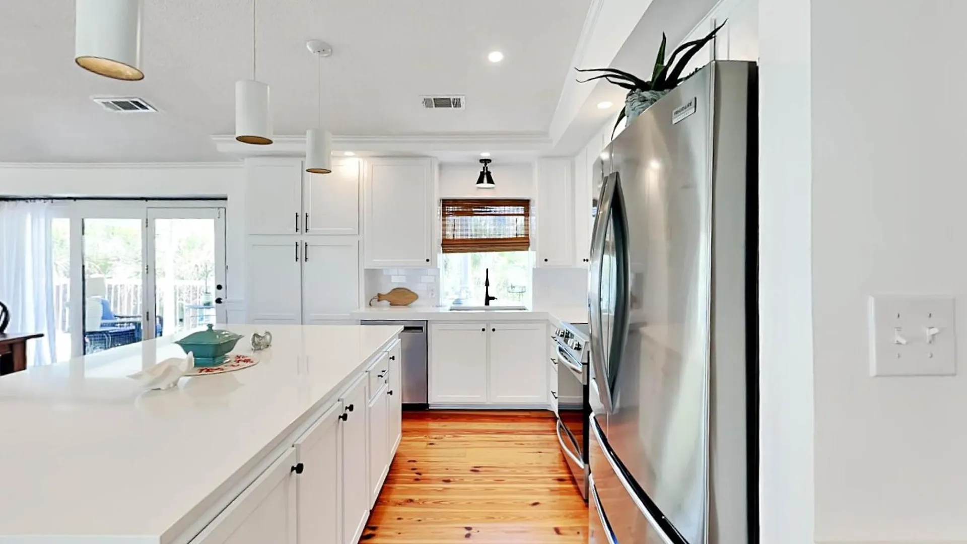Apartment Oceanside Unit A *