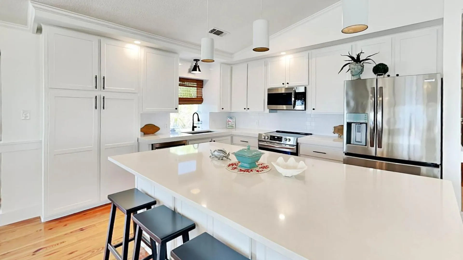 Apartment Oceanside Unit A *