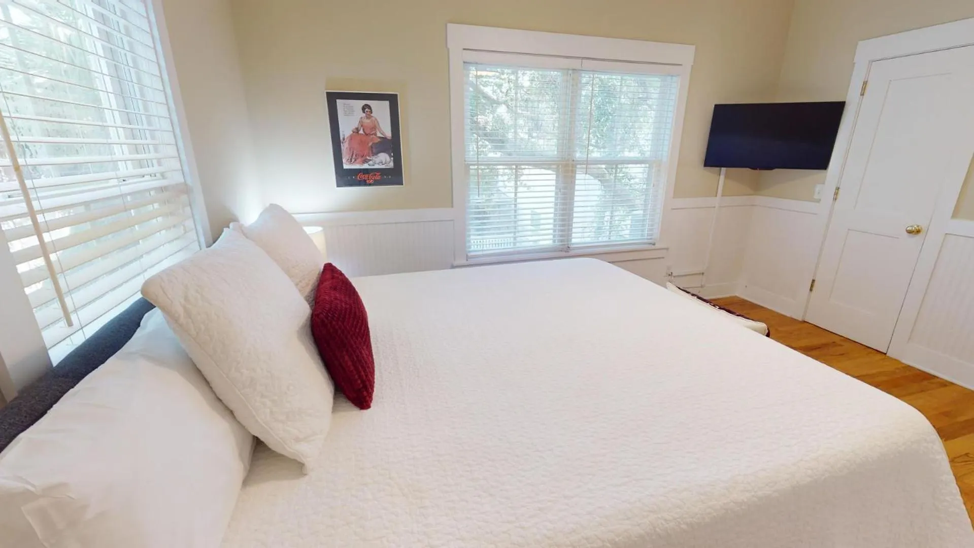 Miss Us Howl By Tybee Vacation Holiday home *