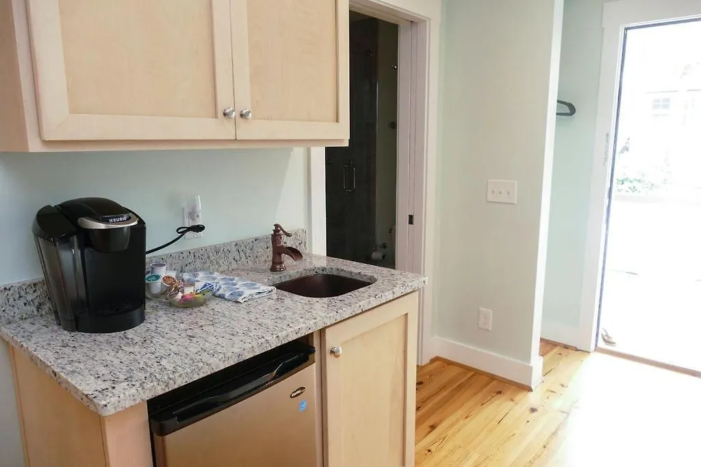Beachview And Bed & Breakfast Tybee Island