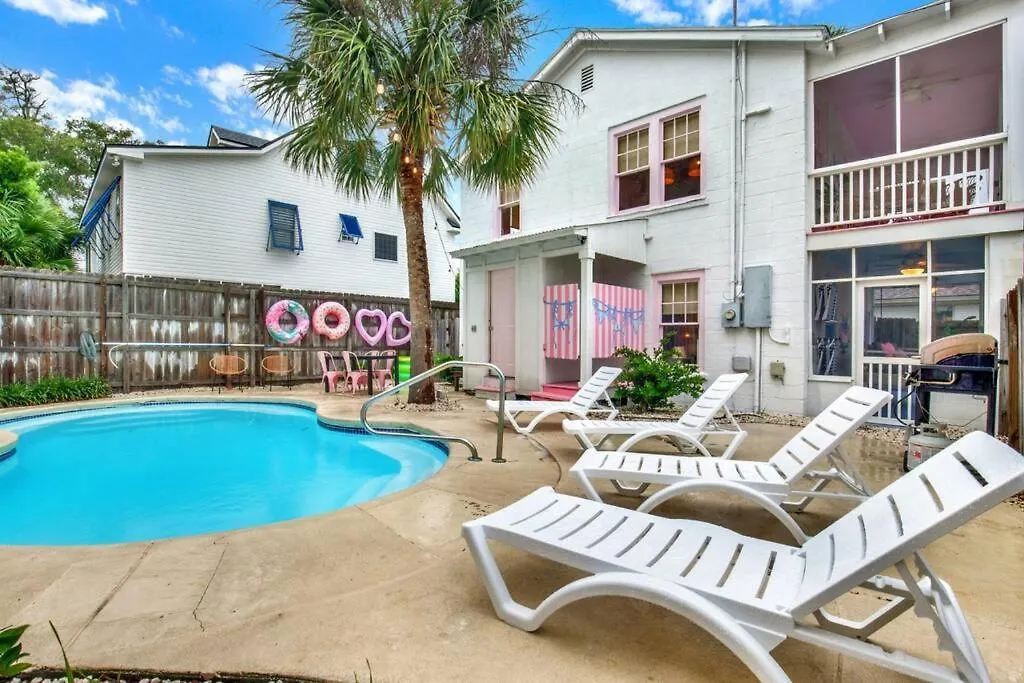 Splash Upper Unit Heated Pool, Walk To