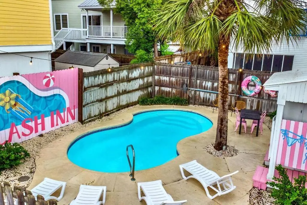 Splash Upper Unit Heated Pool, Walk To