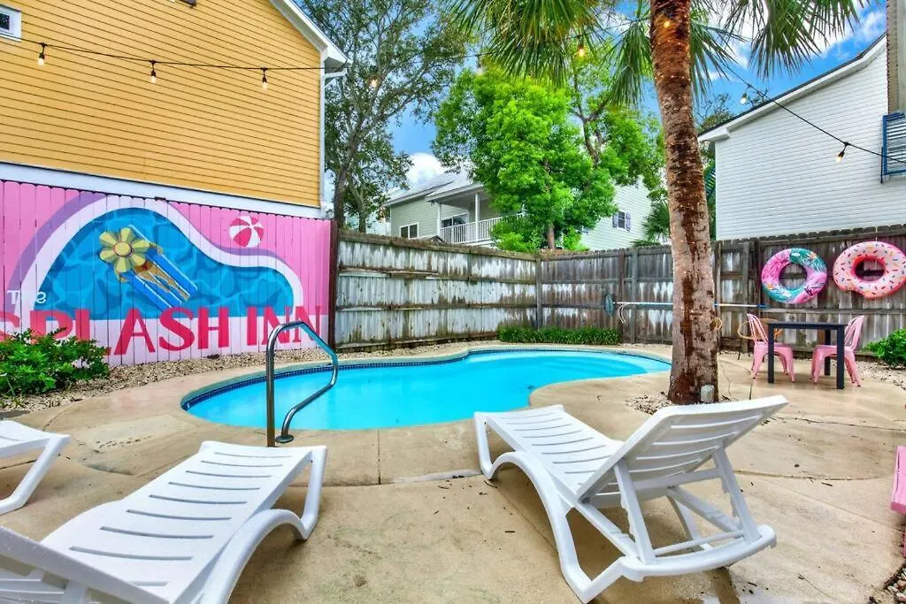 Splash Lower Unit Heated Pool Walk To Apartment Tybee Island