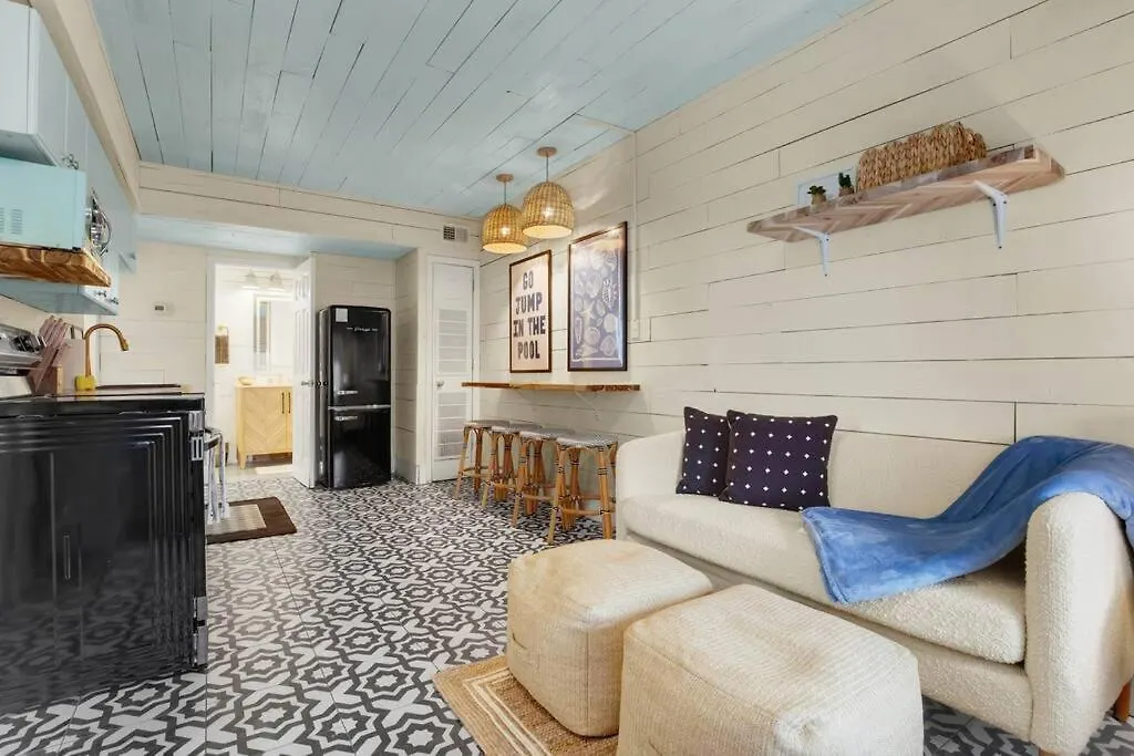 Splash Lower Unit Heated Pool Walk To *