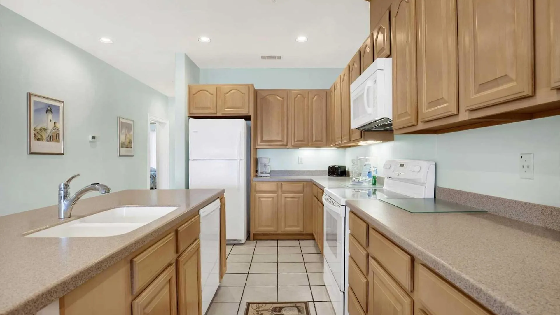 Oceanfront 303 Desoto * Tybee Island