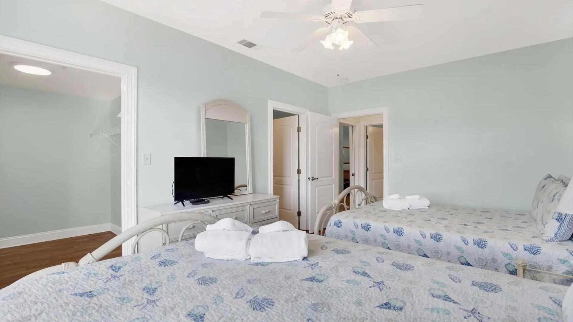 Oceanfront 303 Desoto Tybee Island