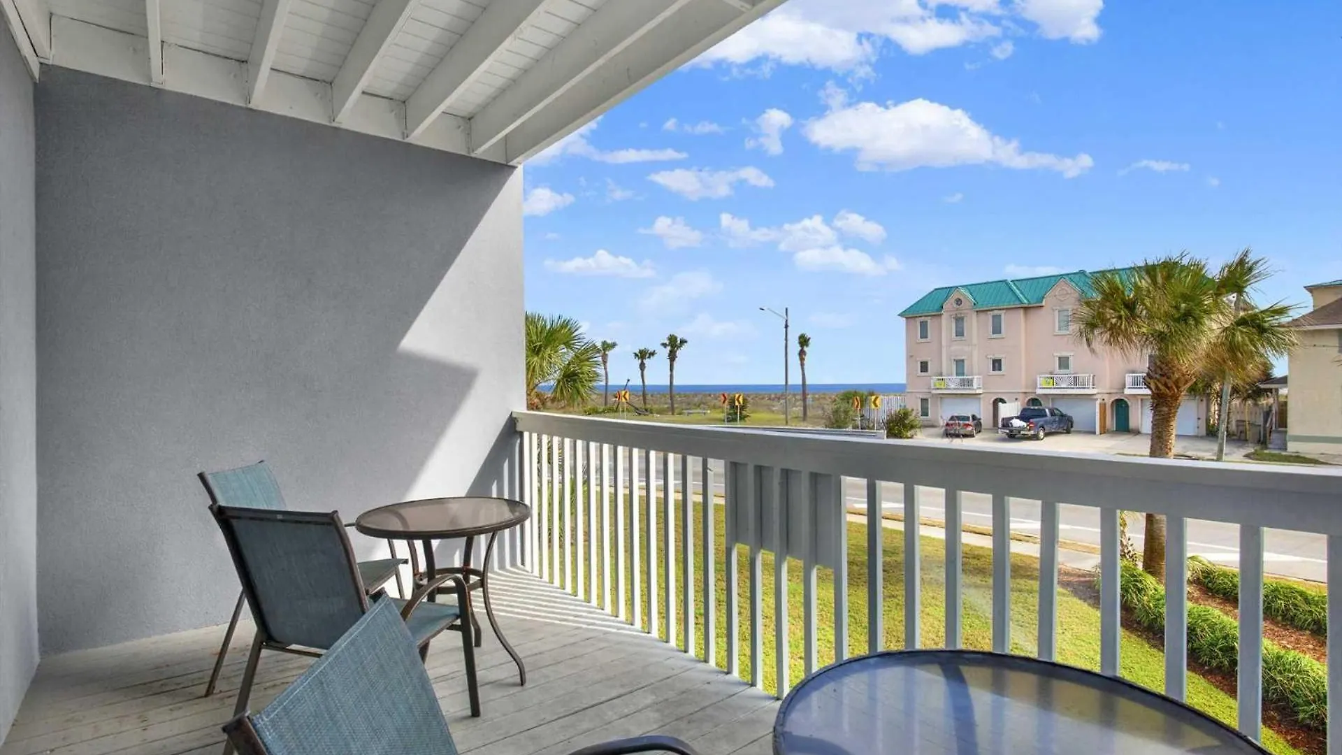 Holiday home Point Unit E