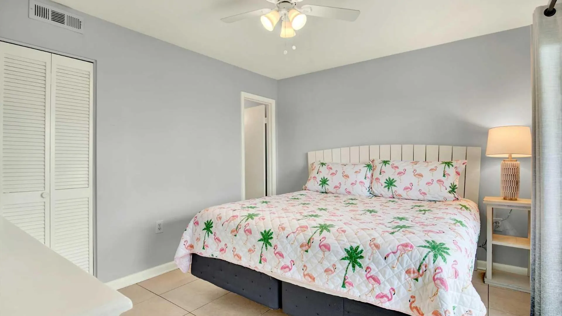 Lighthouse Point 35a Holiday home