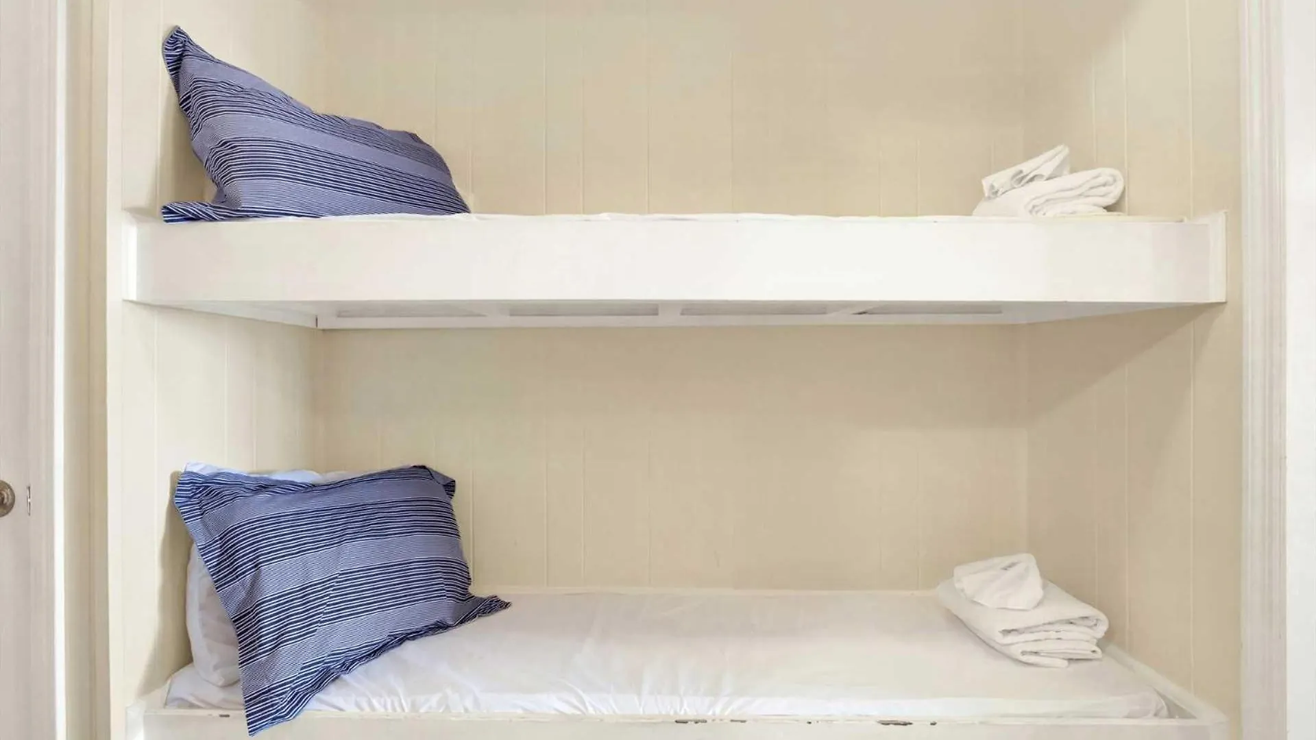 Holiday home Savannah & Racquet Club 212b Tybee Island