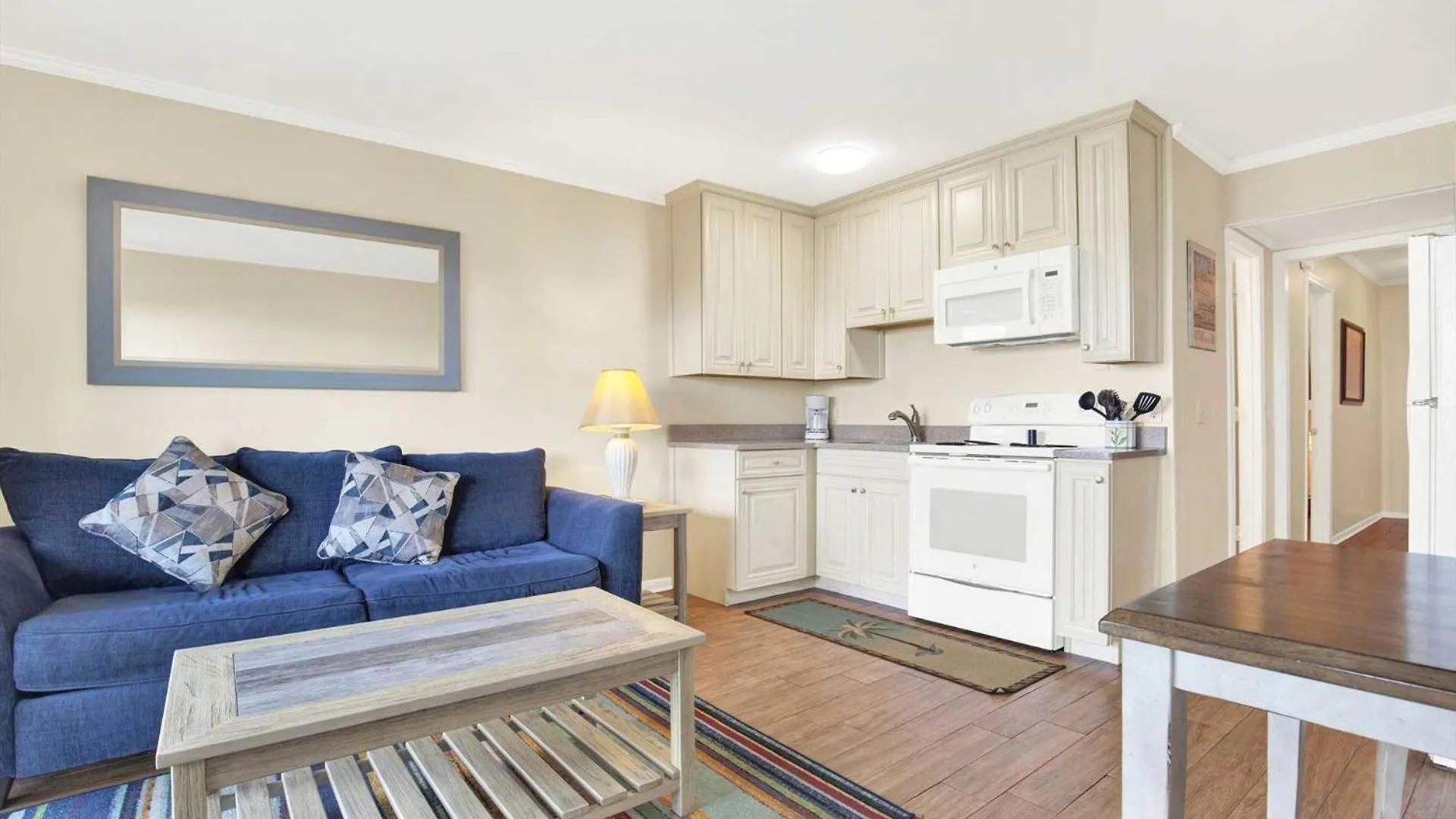 Savannah & Racquet Club 212b Holiday home