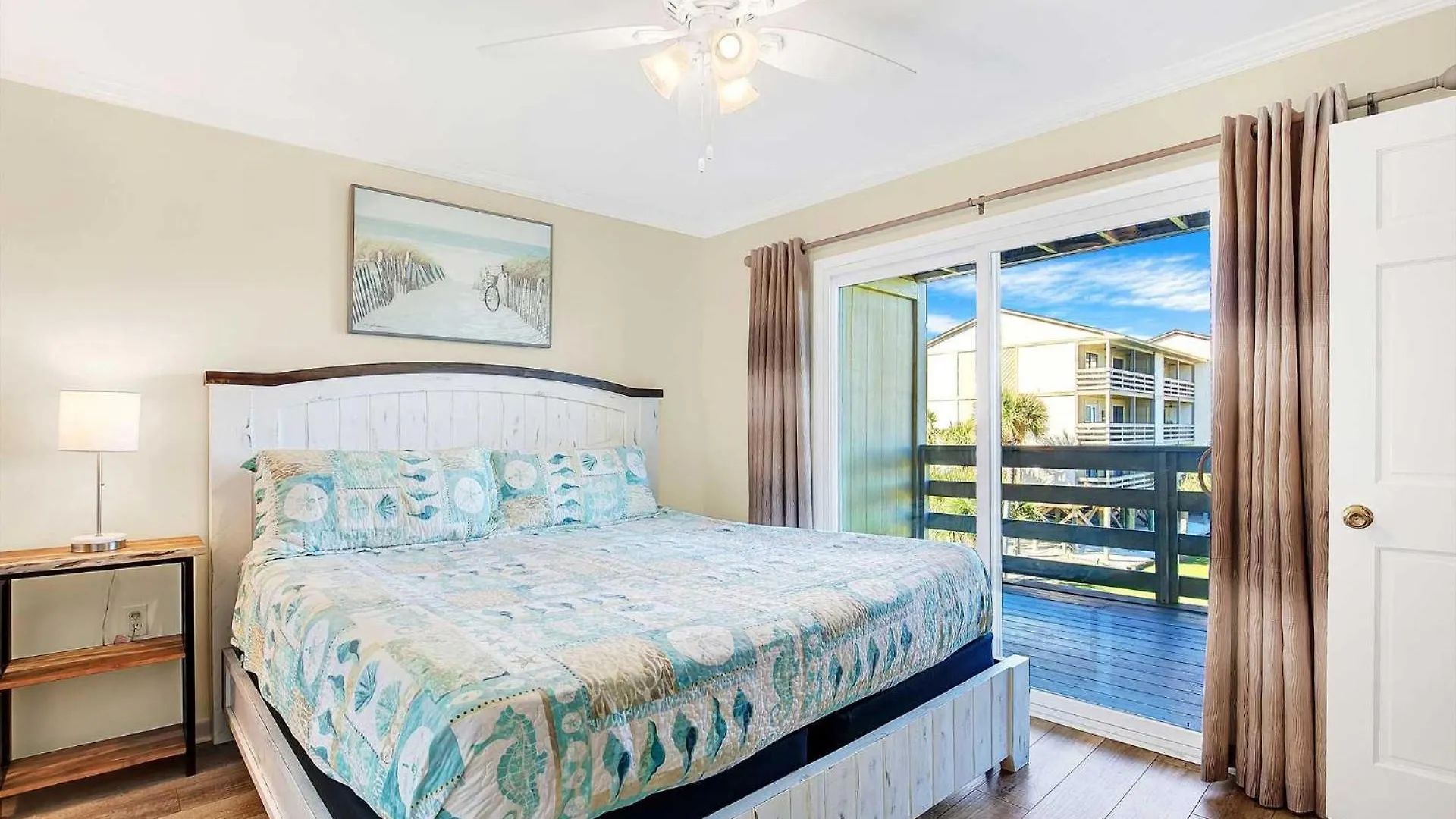 Lighthouse Point 37b Holiday home