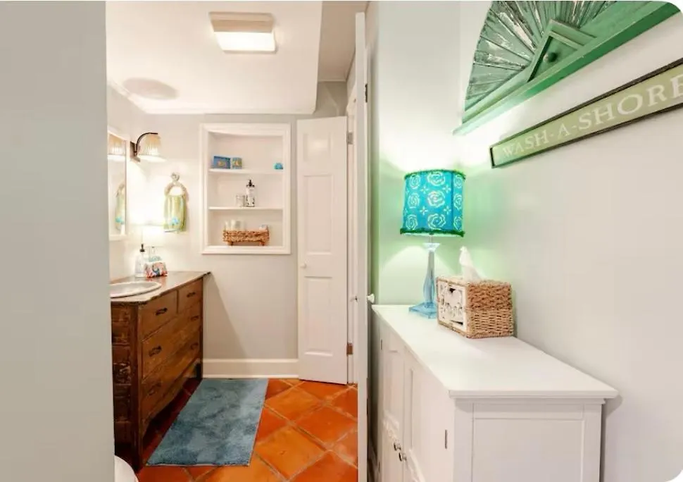 Pearls Pad - Beautiful 1 Bedroom Apartment- 1 Block To Beach Apartment Tybee Island