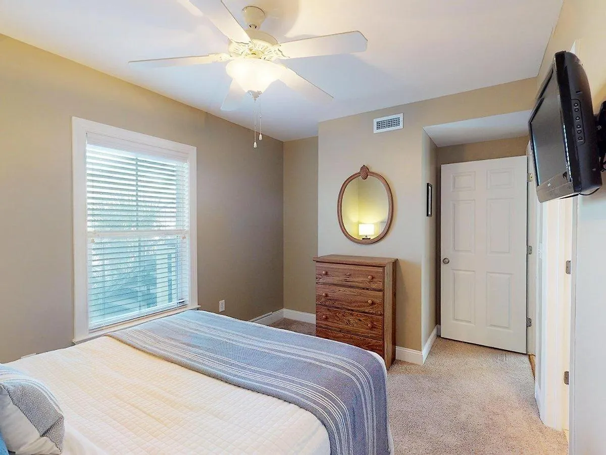 Holiday home Silver Shores Unit 8