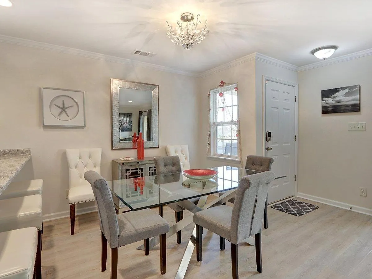 Sweet Location With Sophistication Holiday home *