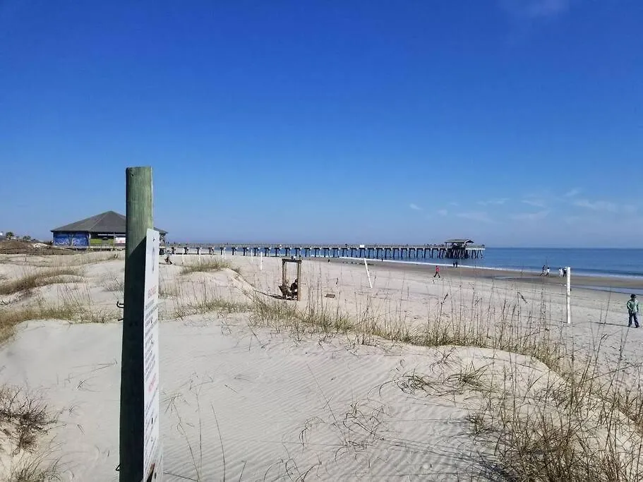 Beachy King 1st Floor Oasis ~ 160 Steps To Beach! Apartment