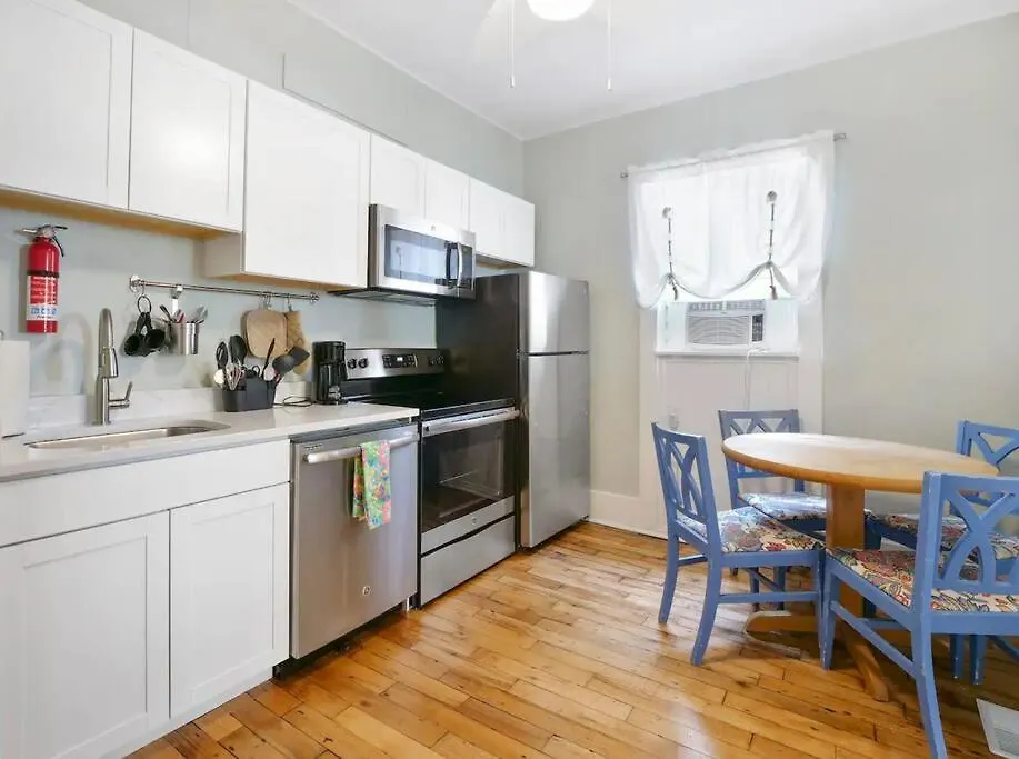 Apartment Beachy King 1st Floor Oasis ~ 160 Steps To Beach! *