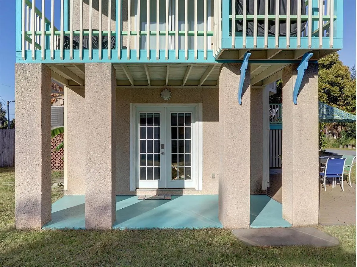 Tybee Tyme Lower Apartment