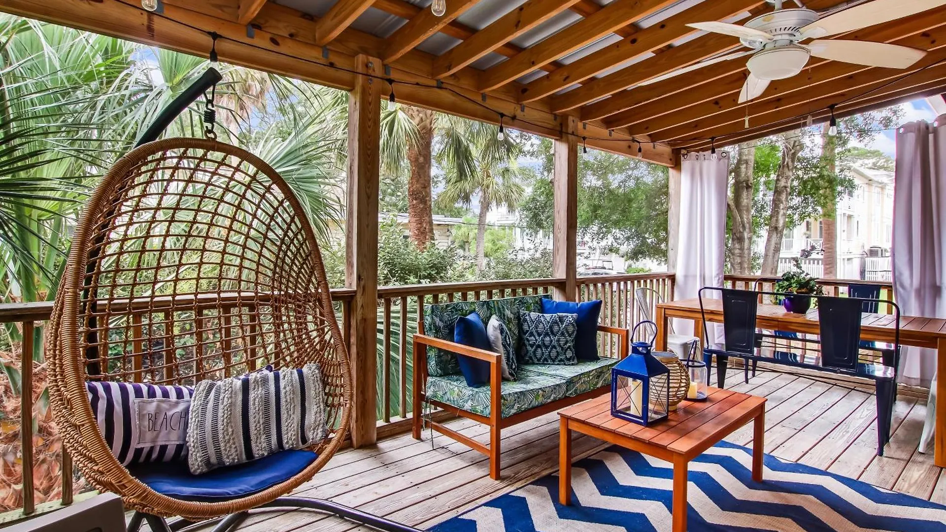 Latitude Adjustment Main House * Tybee Island