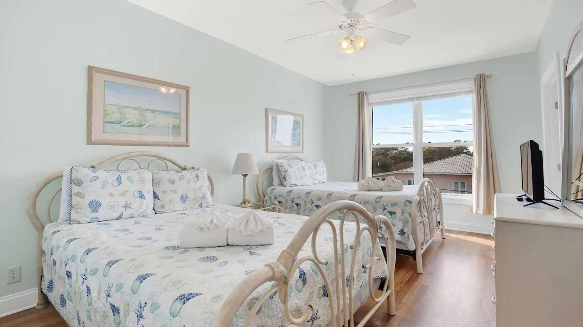 Oceanfront 303 Desoto * Tybee Island