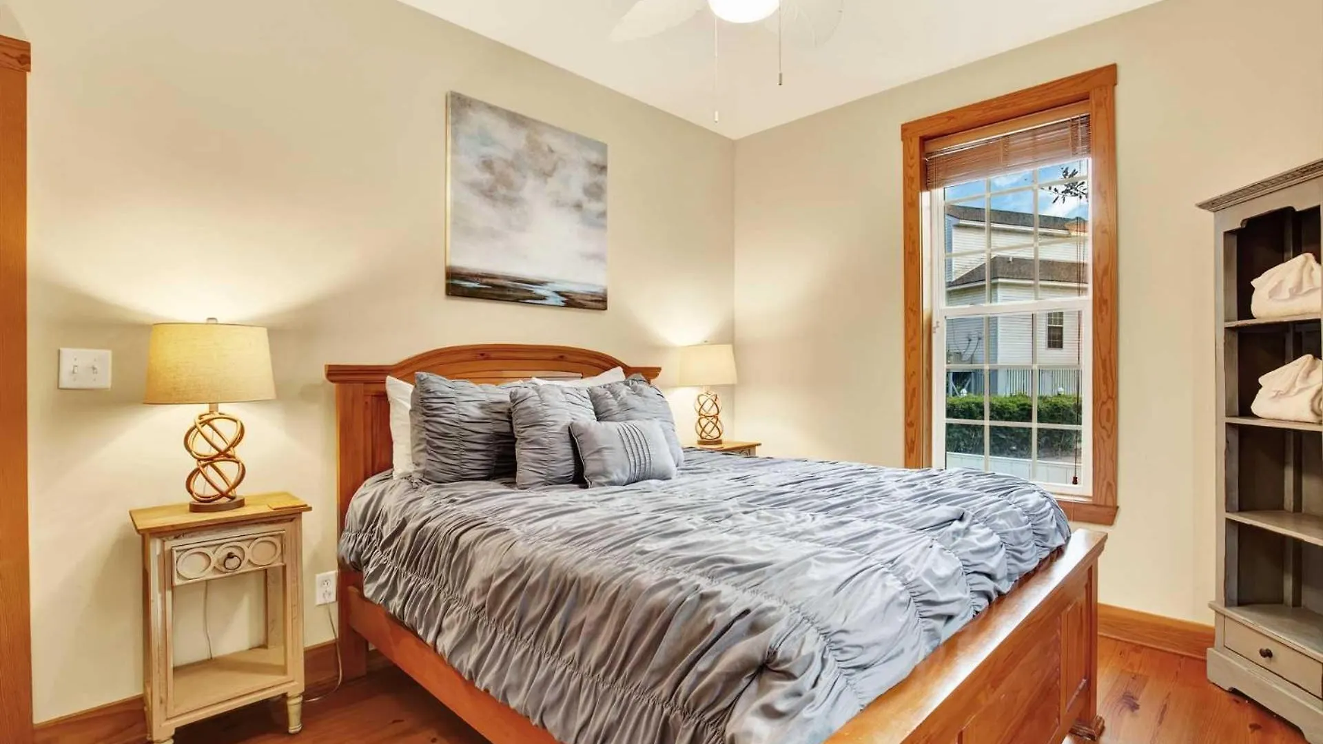 Family Friendly 9 Logan Holiday home