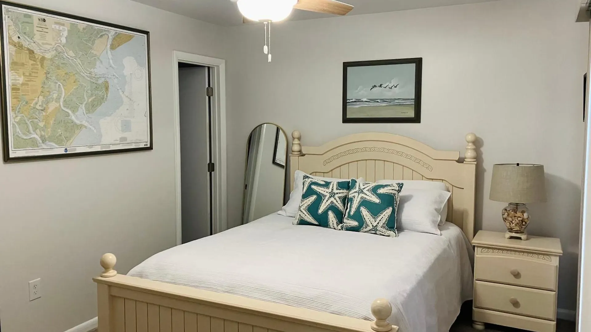 At Happy Hour Tybee Aparthotel Tybee Island