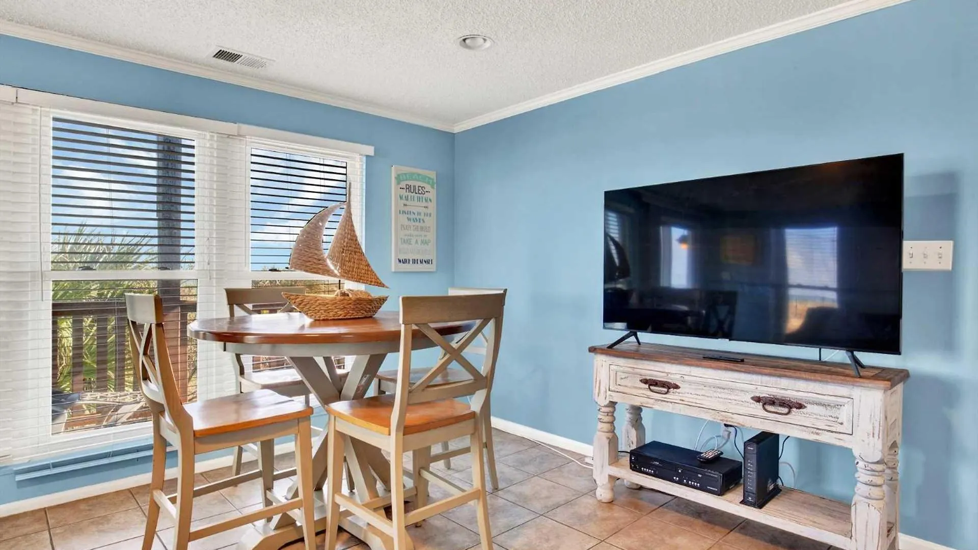 Ocean Front 101-2 Apartment *