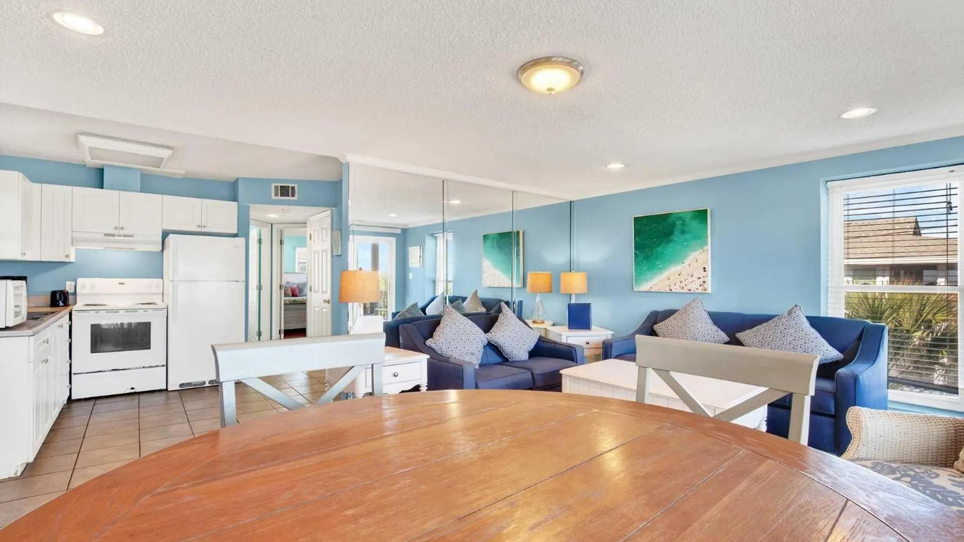 Ocean Front 101-2