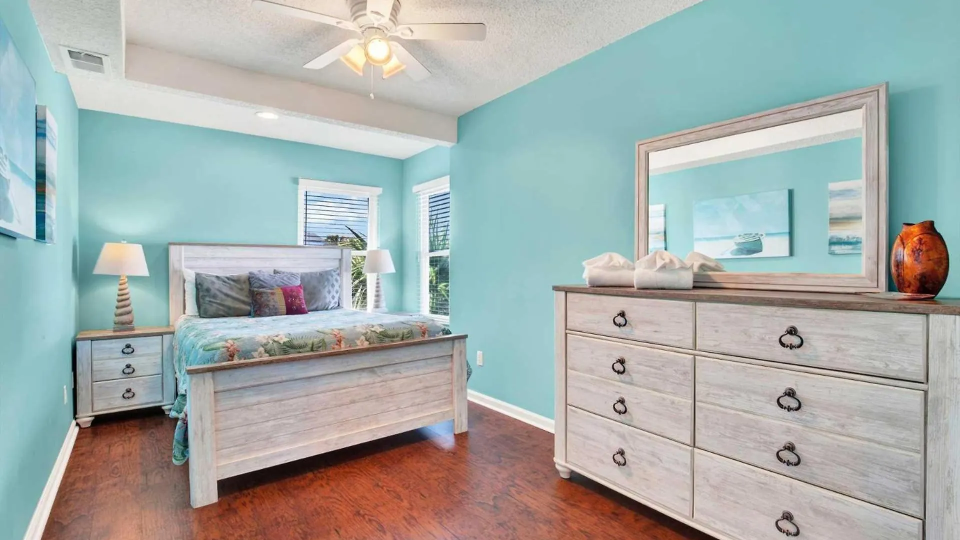 Ocean Front 101-2 Apartment
