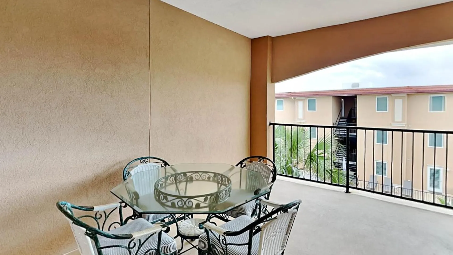 Apartment Brass Rail 311 Tybee Island