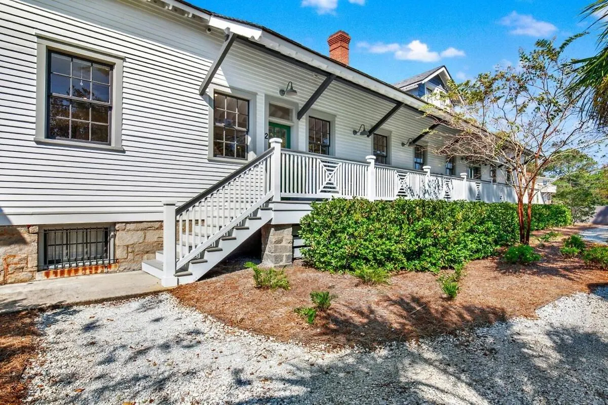 Apartment Historic Quarters At The Commissary 3 Unit Estate Tybee Island