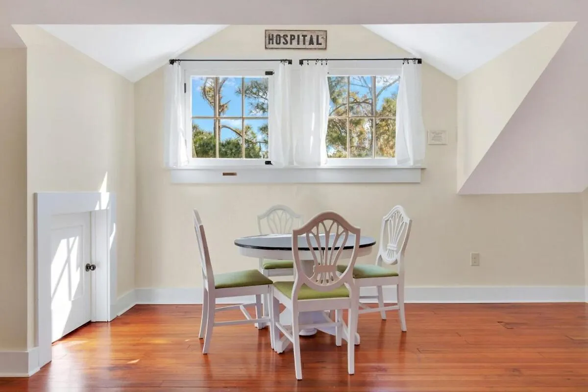 Historic Quarters At The Commissary 3 Unit Estate Apartment Tybee Island