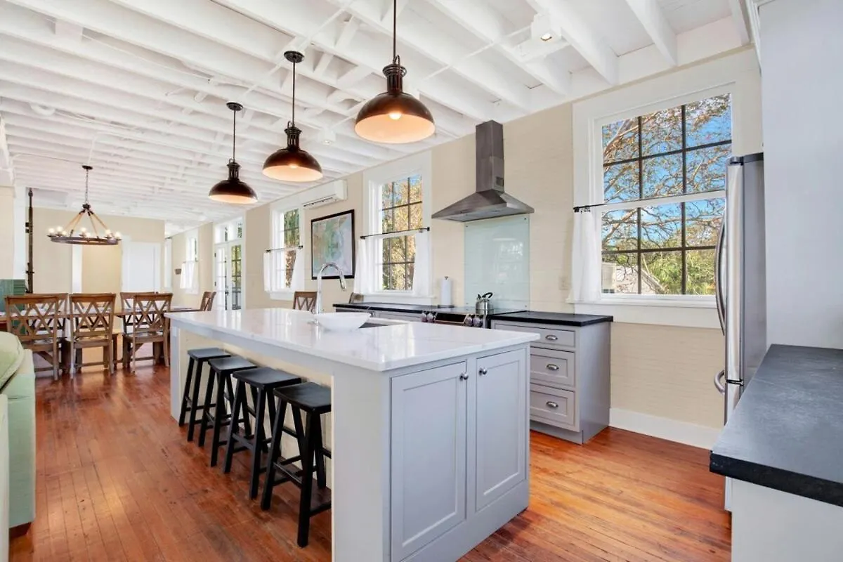 Apartment Historic Quarters At The Commissary 3 Unit Estate Tybee Island