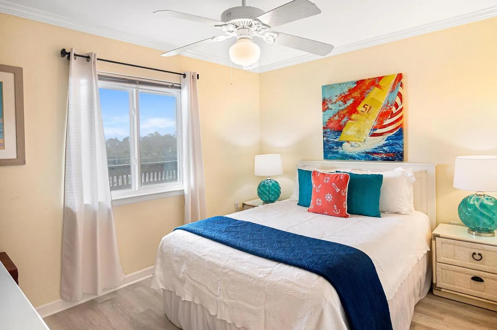 33c Lighthouse Point