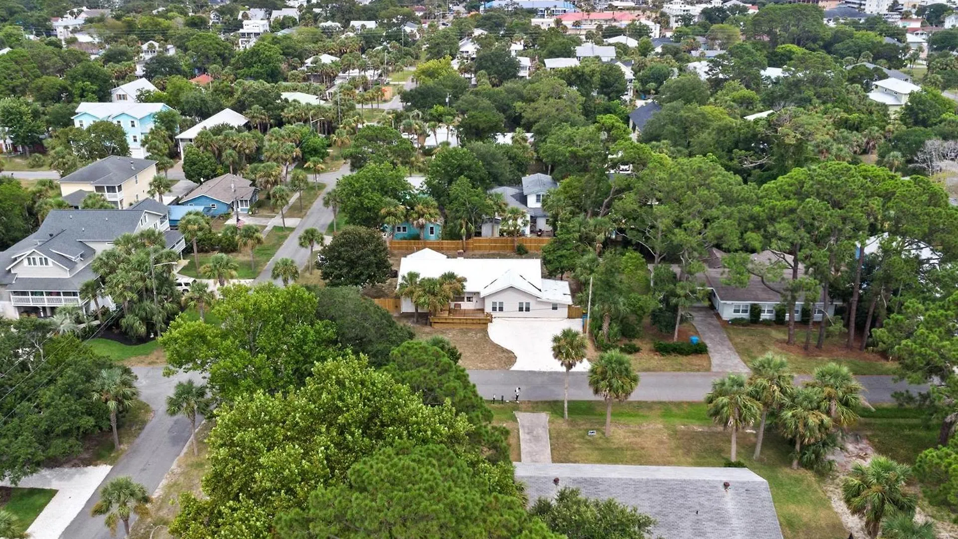 Pink Pearl By The Sea 6 Bedroom Holiday home Tybee Island