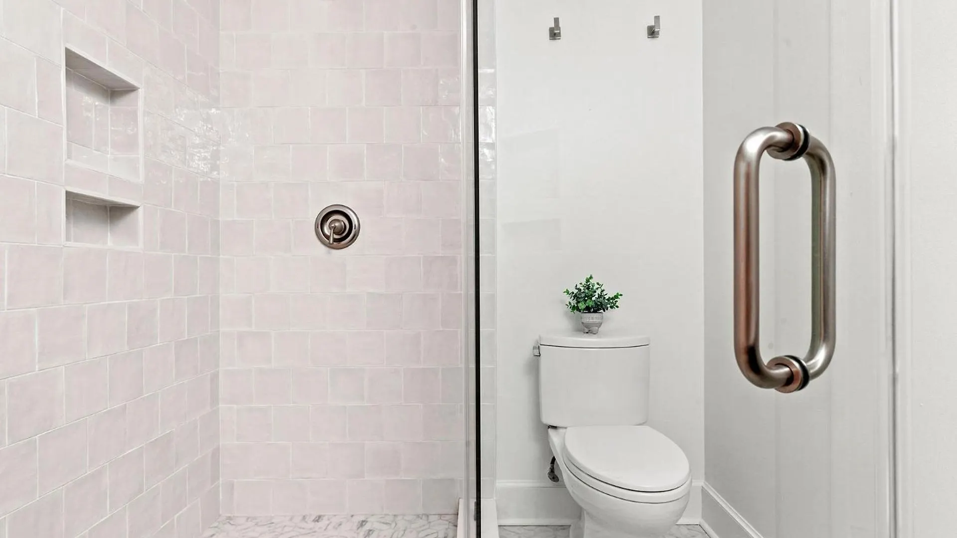 Pink Pearl By The Sea 6 Bedroom Tybee Island