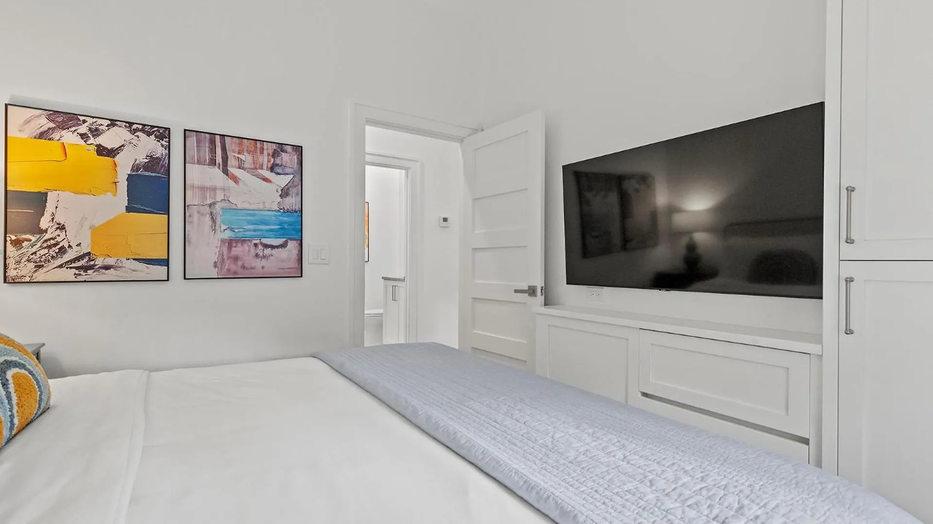 Holiday home Pink Pearl By The Sea 6 Bedroom *