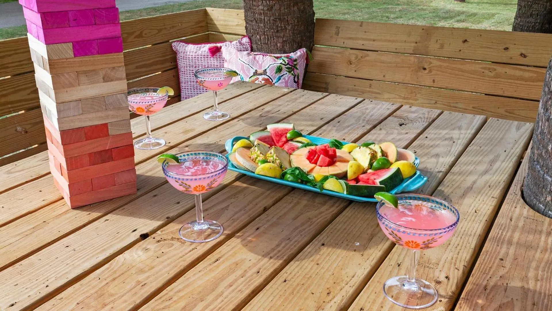 Pink Pearl By The Sea 6 Bedroom Holiday home *
